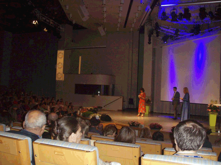 1-first-day-openning_.gif